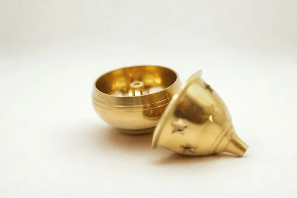 Gold_Tone_Star_Cutout_Diya