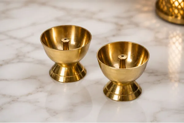 Brass_Traditional_Pooja_Diya_Lamp