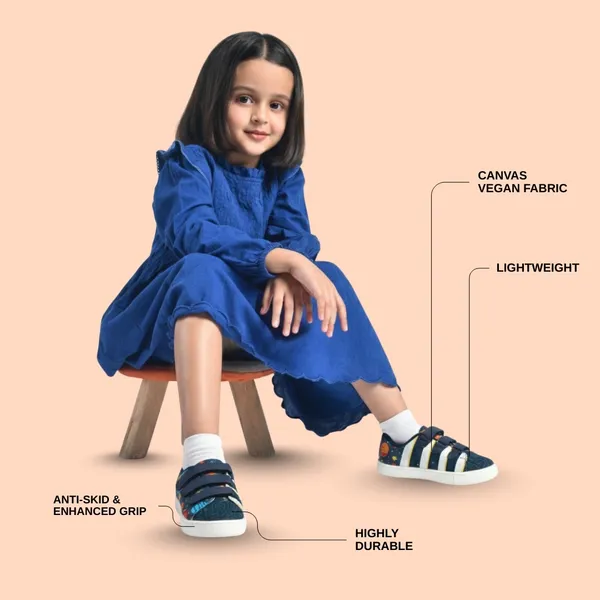 Cosmic_Themed_Low_Top_Shoes_With_Velcro