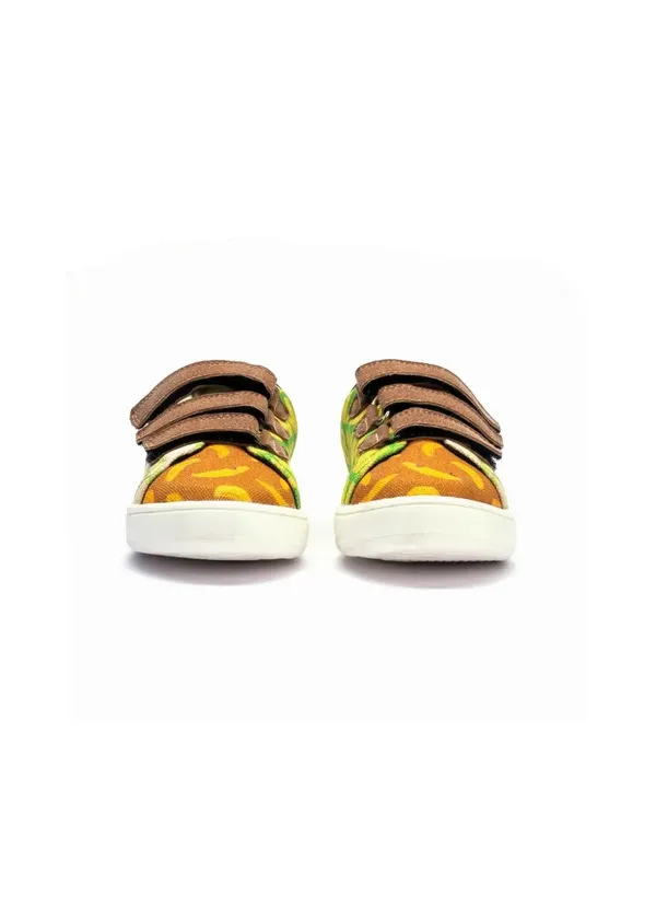 Playful_Strap_Low_Top_Shoes
