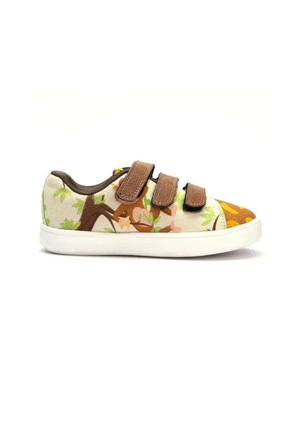 Playful_Strap_Low_Top_Shoes