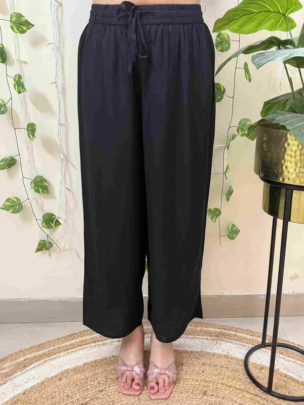 Black_Cotton_Plain_Straight_Trouser_For_Women