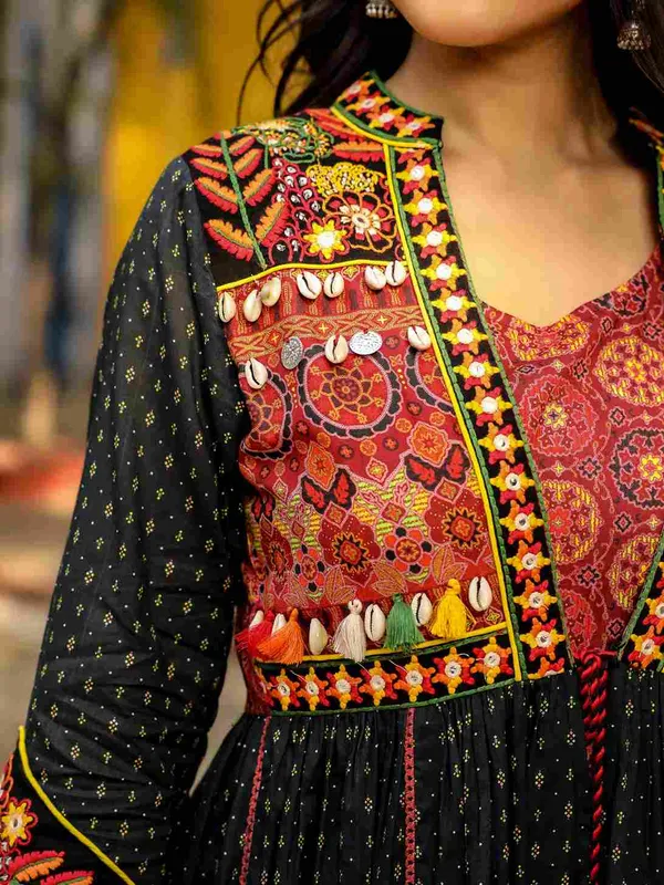 Black_Cotton_Printed_Flared_Ethnic_Dress_2_Piece_Set_For_Women