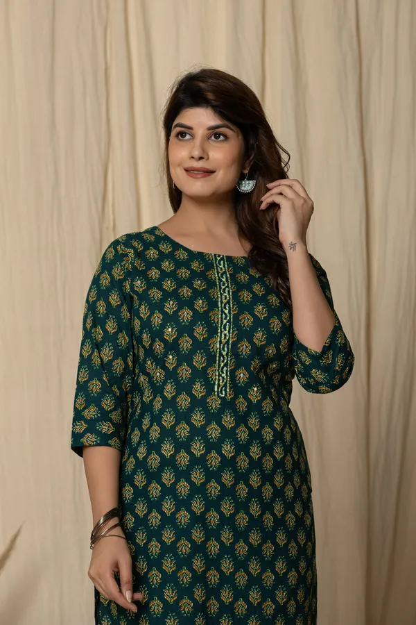 Dark_Green_Cotton_Printed_Straight_Kurta_Set_For_Women