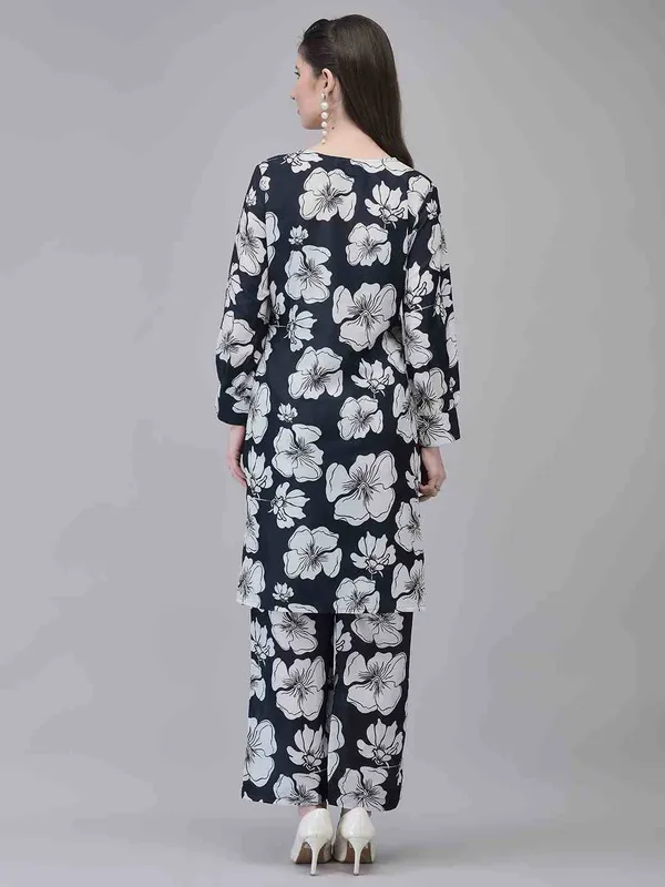 Dark_Blue_Muslin_Asymmetrical_Hemline_Kurta_Pant_Set_For_Women