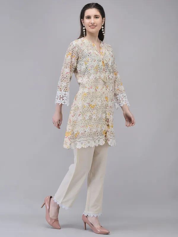 Cream_Cotton_Mulmul_Thread_Embroidered_Co_Ord_Set_For_Women