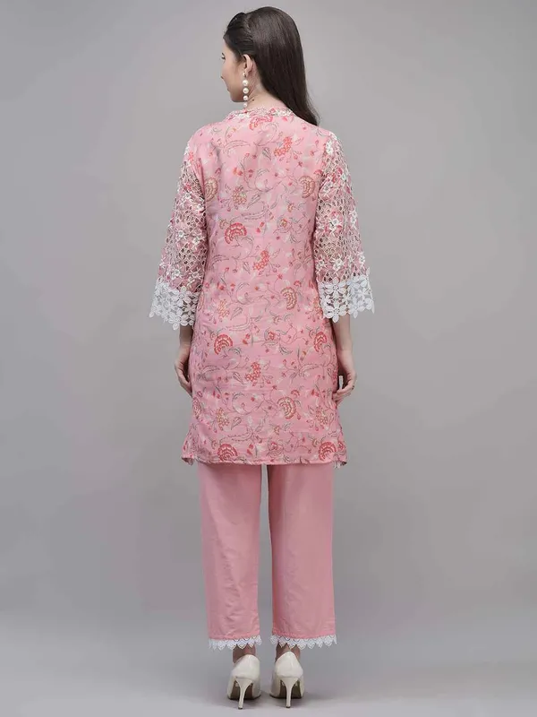 Pink_Cotton_Mulmul_Thread_Embroidered_Ethnic_Co_Ord_Set_For_Women