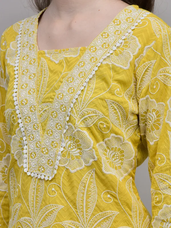 Yellow_Cotton_Mulmul_Embroidered_Co_Ord_Set_For_Women