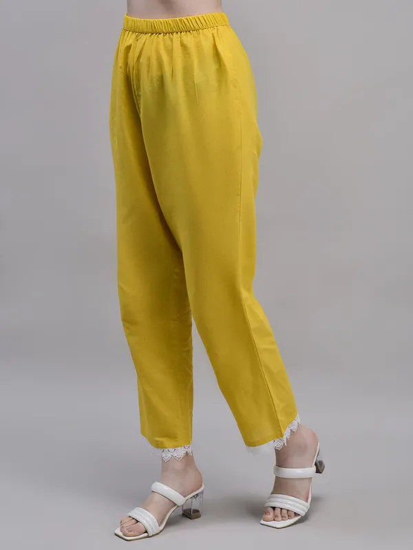Yellow_Cotton_Mulmul_Embroidered_Co_Ord_Set_For_Women
