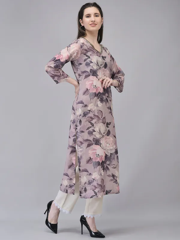 Rose_Gold_Muslin_Straight_Floral_Printed_Kurta_For_Women