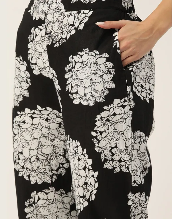 Black_White_Cotton_Printed_Co_Ord_Set_For_Women