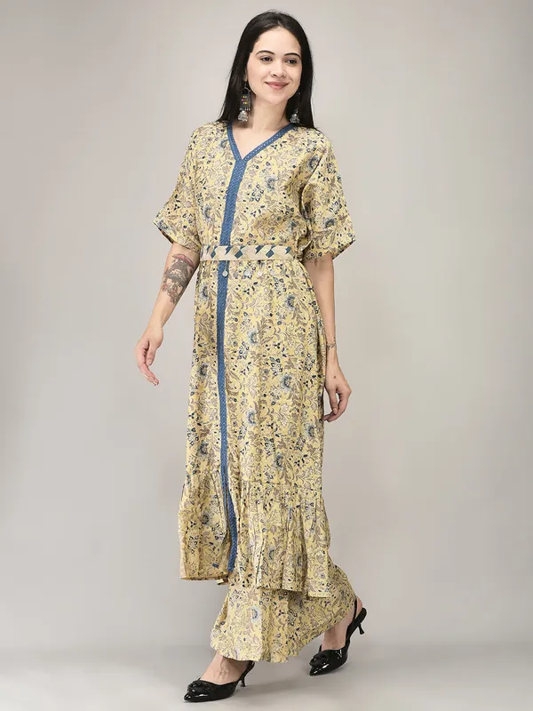 Beige_Cotton_Muslin_Floral_Printed_Co_Ord_Set_With_Belt_For_Women