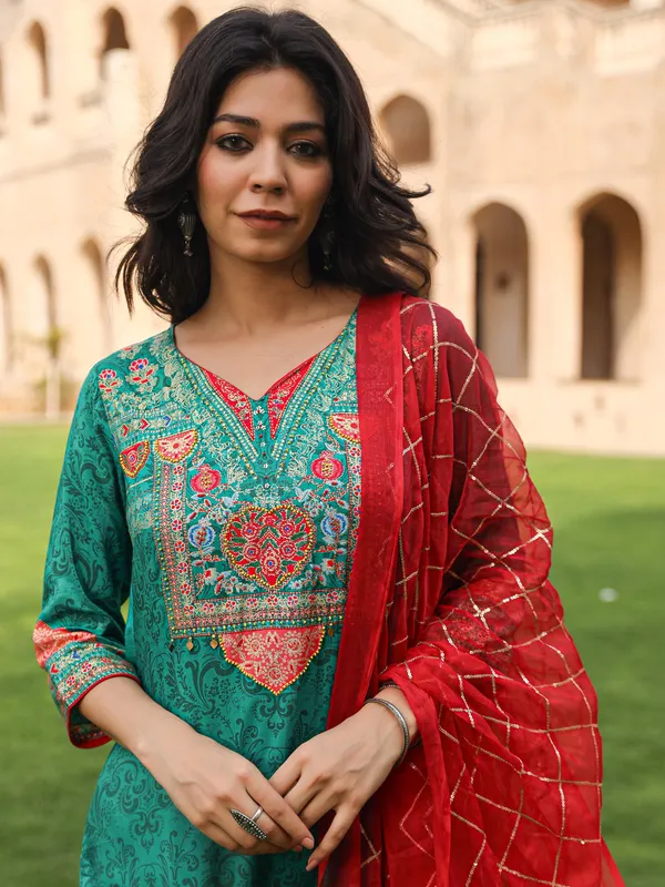 Green_Viscose_Printed_Straight_Kurta_Sharara_Set_For_Women