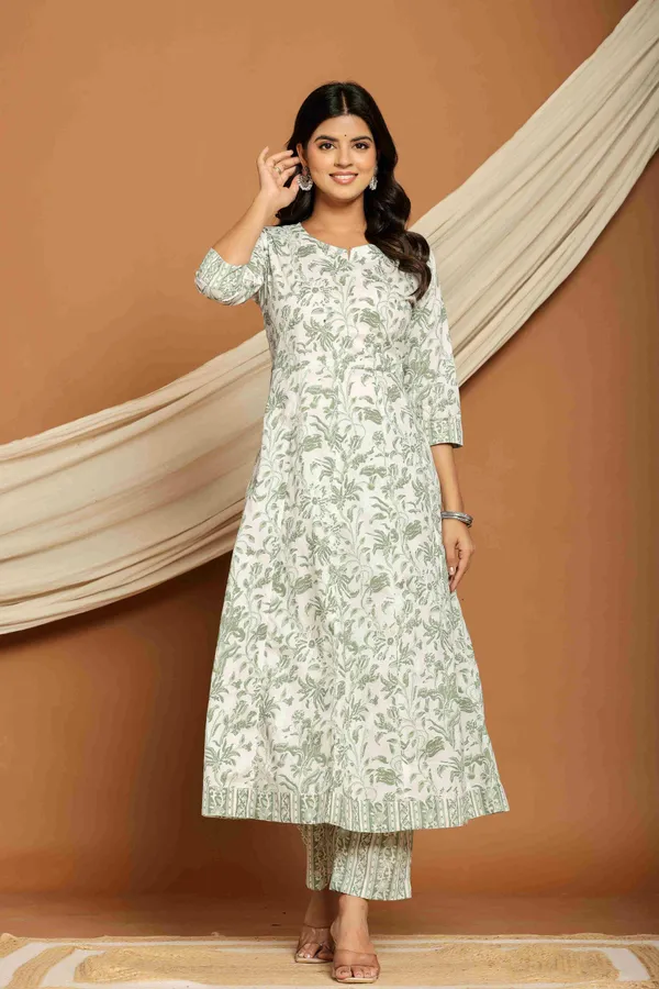 Green_Cotton_Flared_Ethnic_Printed_Suit_Set_For_Women