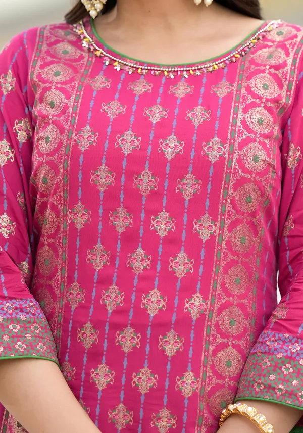 Fuchsia_Pink_Muslin_Printed_Straight_Suit_Set_For_Women