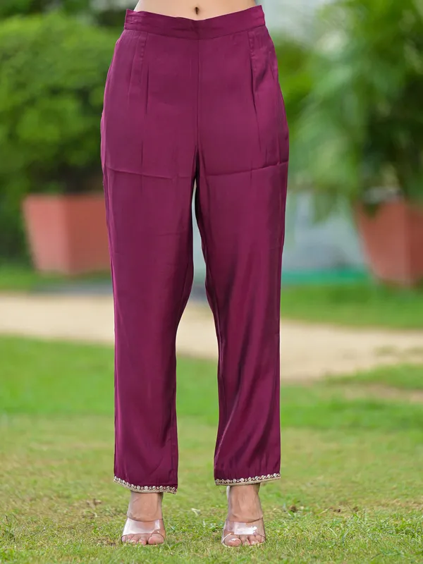 Wine_Viscose_Zari_Embroidered_Straight_Kurta_Suit_Set_For_Women