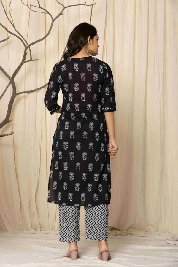 Black_Cotton_Printed_Straight_Suit_Set_For_Women