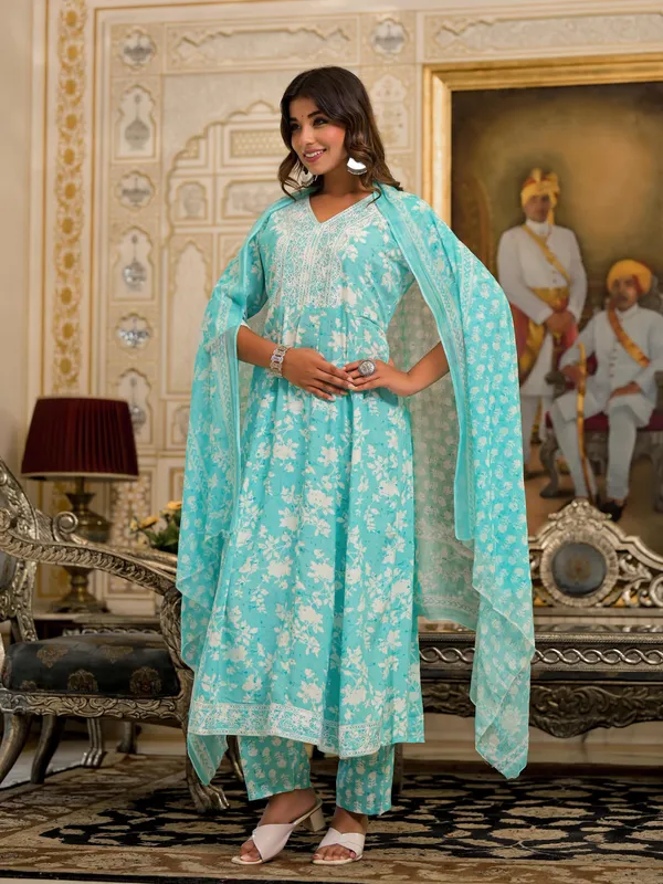 Turquoise_Rayon_Flared_Printed_Suit_Set_For_Women