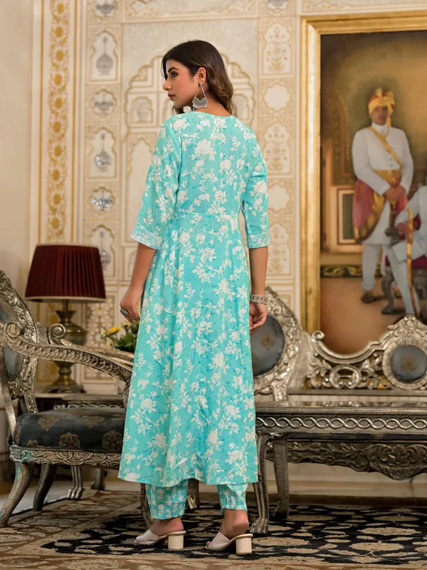 Turquoise_Rayon_Flared_Printed_Suit_Set_For_Women