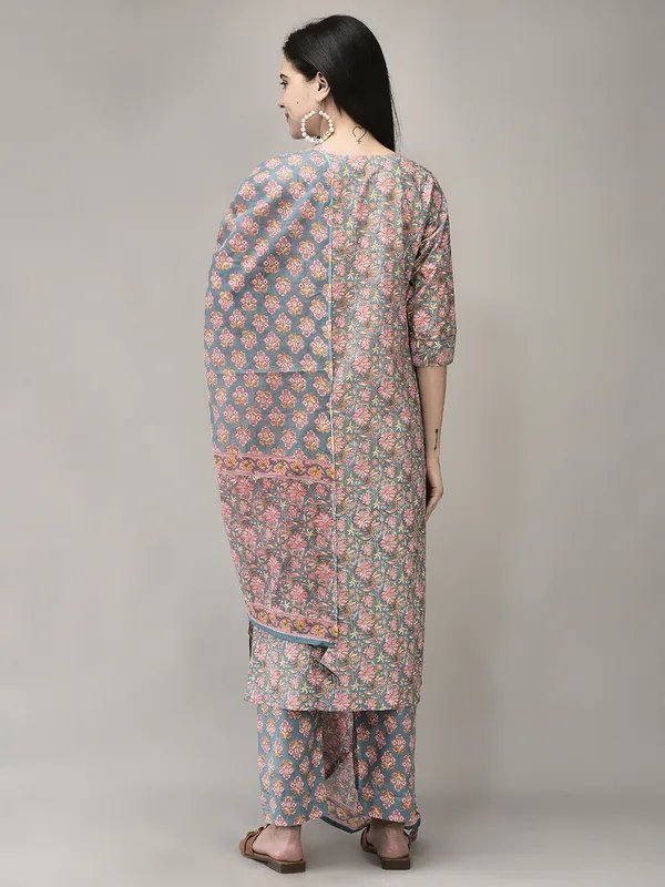 Grey_Pink_Cotton_Printed_Straight_Kurta_Pant_Dupatta_Set_For_Women
