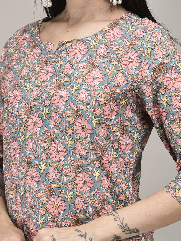 Grey_Pink_Cotton_Printed_Straight_Kurta_Pant_Dupatta_Set_For_Women