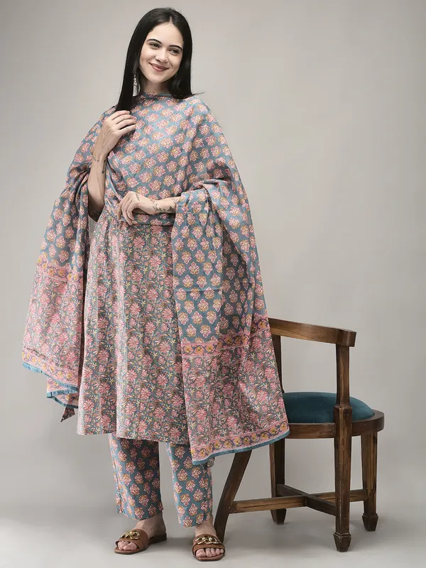 Grey_Pink_Cotton_Printed_Straight_Kurta_Pant_Dupatta_Set_For_Women