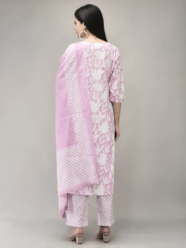 Pink_Cotton_Straight_Printed_Suit_Set_For_Women