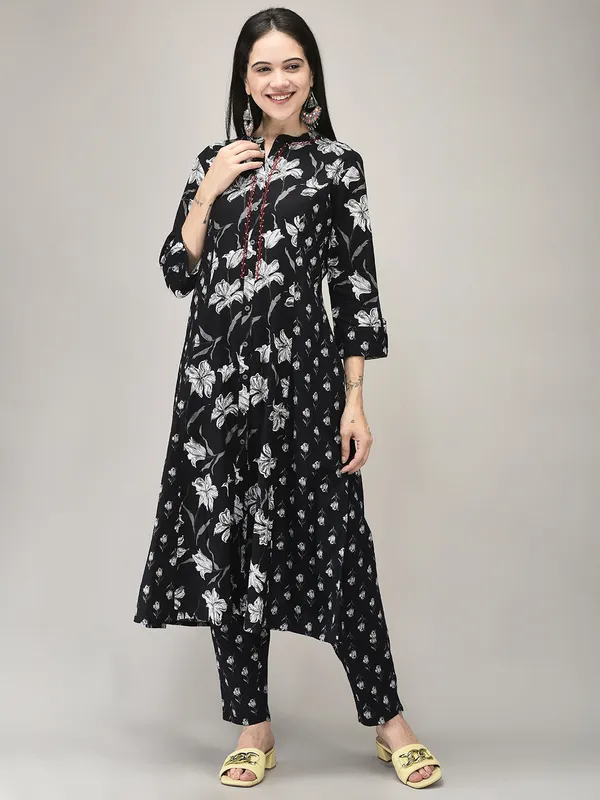Black_Cotton_Printed_A_Line_Kurta_Suit_Set_For_Women