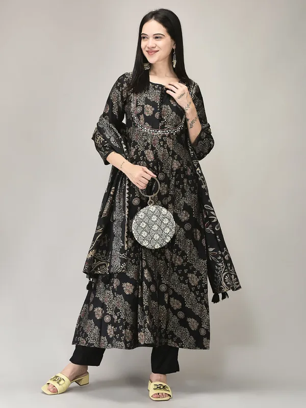 Black_Muslin_Floral_Sequin_Embroidered_Straight_Kurta_Suit_Set_For_Women