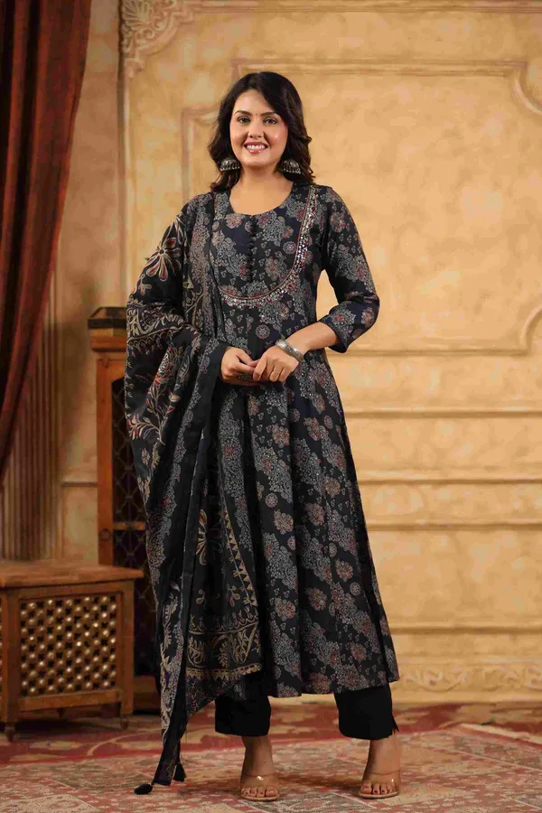 Dark_Blue_Muslin_Floral_Sequin_Embroidered_Straight_Kurta_Suit_Set_For_Women