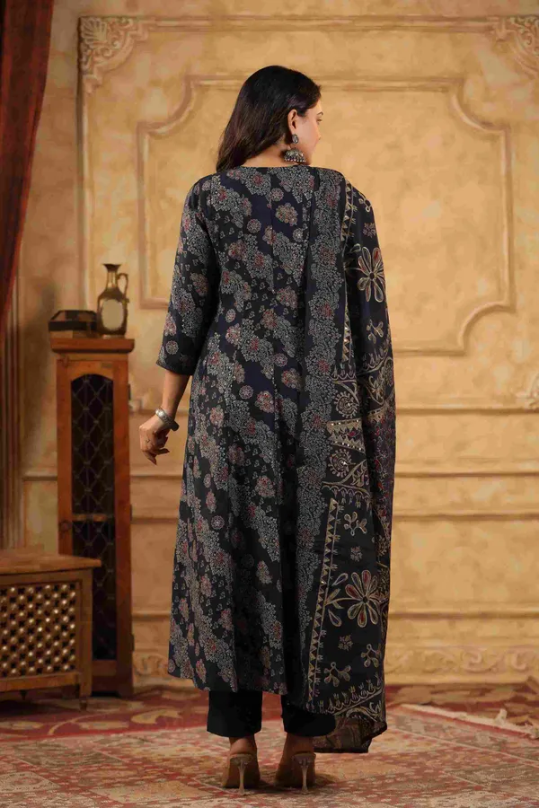 Dark_Blue_Muslin_Floral_Sequin_Embroidered_Straight_Kurta_Suit_Set_For_Women