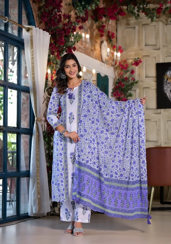 Lavender_Cotton_Floral_Printed_Straight_Suit_Set_For_Women