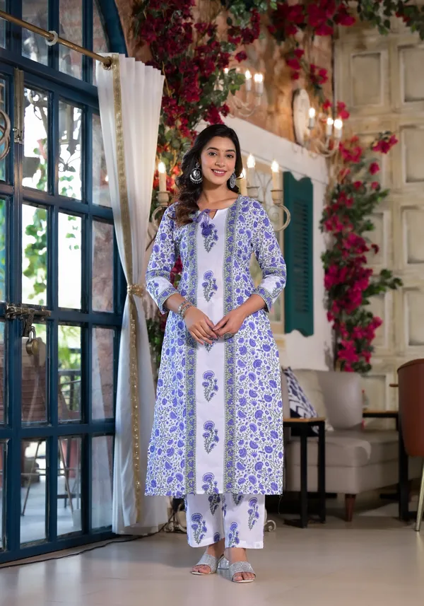 Lavender_Cotton_Floral_Printed_Straight_Suit_Set_For_Women