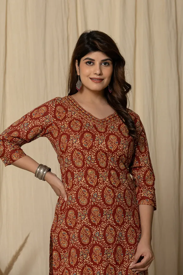Maroon_Cotton_Printed_Straight_Kurta_Set_With_Pants_For_Women