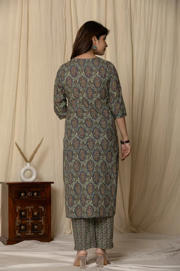 Grey_Cotton_Printed_Kurta_Pant_Set_For_Women