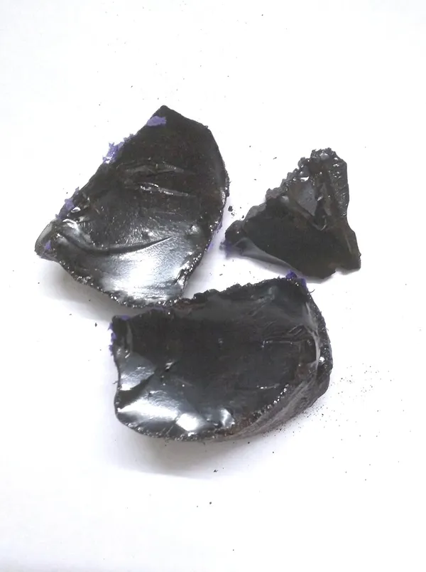 Vinarghya_Kala_Kattha/_Black_Catechu_For_Hair/_Katha/_Black_Cutch/_Cashoo/_Khayer/_Kher/_Dant-Dhavan/_Gayatrin/_Kaachu/_Khadiramu_Chunks_For_Hair_100G