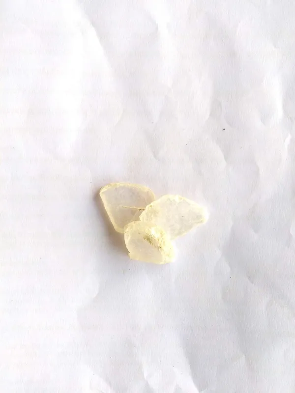 Vinarghya_-_Godanti_(Rock_Form,_Raw_Material_Of_Godanti_Bhasma)_/_Gypsum/_Selenite/_Chirodi/_Siragola/_Karpura_Chilajattu/_Hara_Sothamu/_गोदन्ती_–_100G