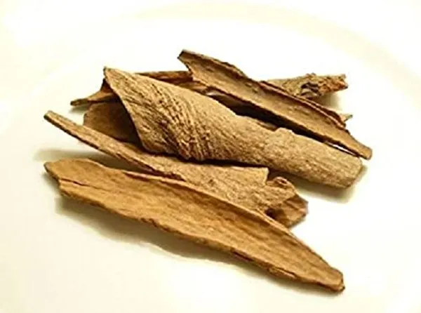 Vinarghya_–_Pathani_Lodh_Bark/_Lodhar/_Lodhra/_Hura/_Lothi/_Pachetta/_Symplocos_Racemosa/_पठानी_लोध_–_100G