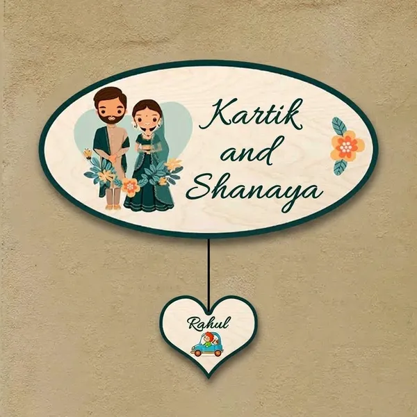 Wood_Oval_Character_Personalized_Name_Plate_Family_1_Child