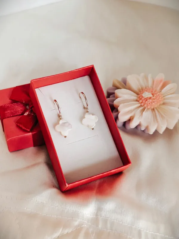 Aura_Clover_Hoop_Earrings
