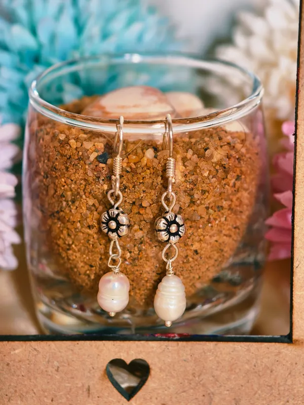Freshwater_Pearl_Floral_Dangle_Earrings
