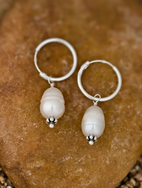 Freshwater_Pearl_Hoop_Earrings