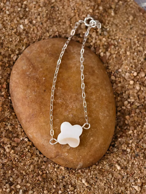 Mother_of_Pearl_Clover_Flower_Bracelet