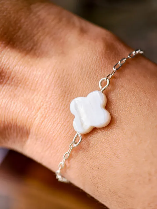Mother_of_Pearl_Clover_Flower_Bracelet
