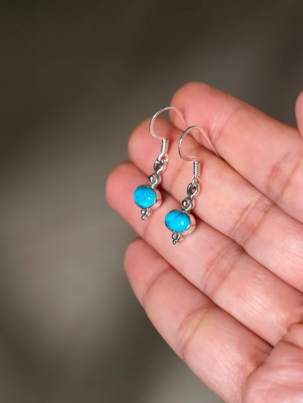 Oval_Turquoise_Dangle_Earrings