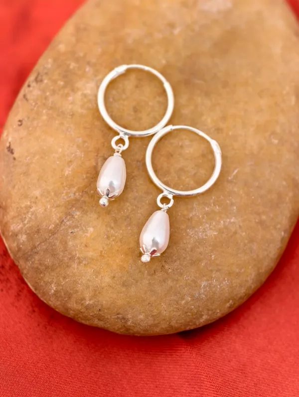 Pearl_Bloom_Charm_Hoop_Earrings