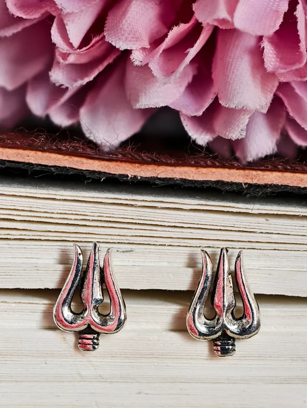 Trishul_Stud_Earrings