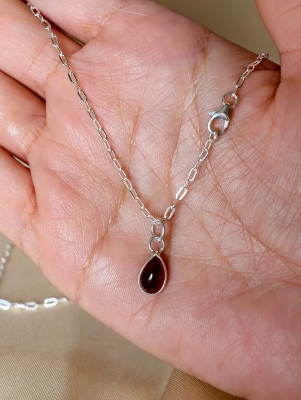 Garnet_Drop_Pendant_Necklace