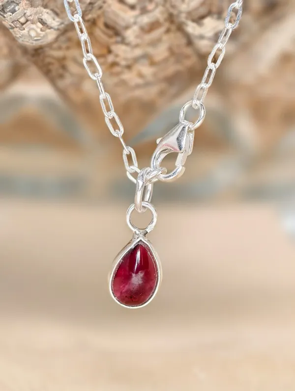 Garnet_Drop_Pendant_Necklace