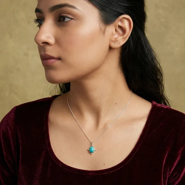 Turquoise_Oval_Silver_Pendant_(Without_Chain)